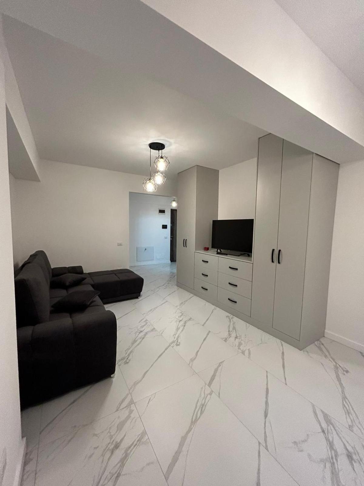 Cozy Aparthotel K ซูชาวา ภายนอก รูปภาพ