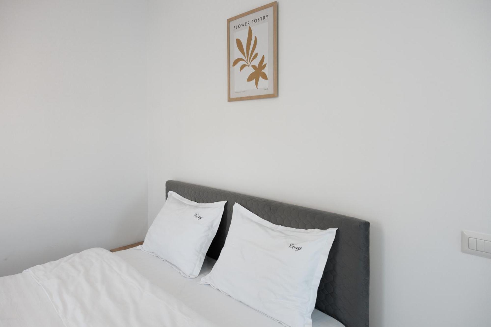 Cozy Aparthotel K ซูชาวา ภายนอก รูปภาพ