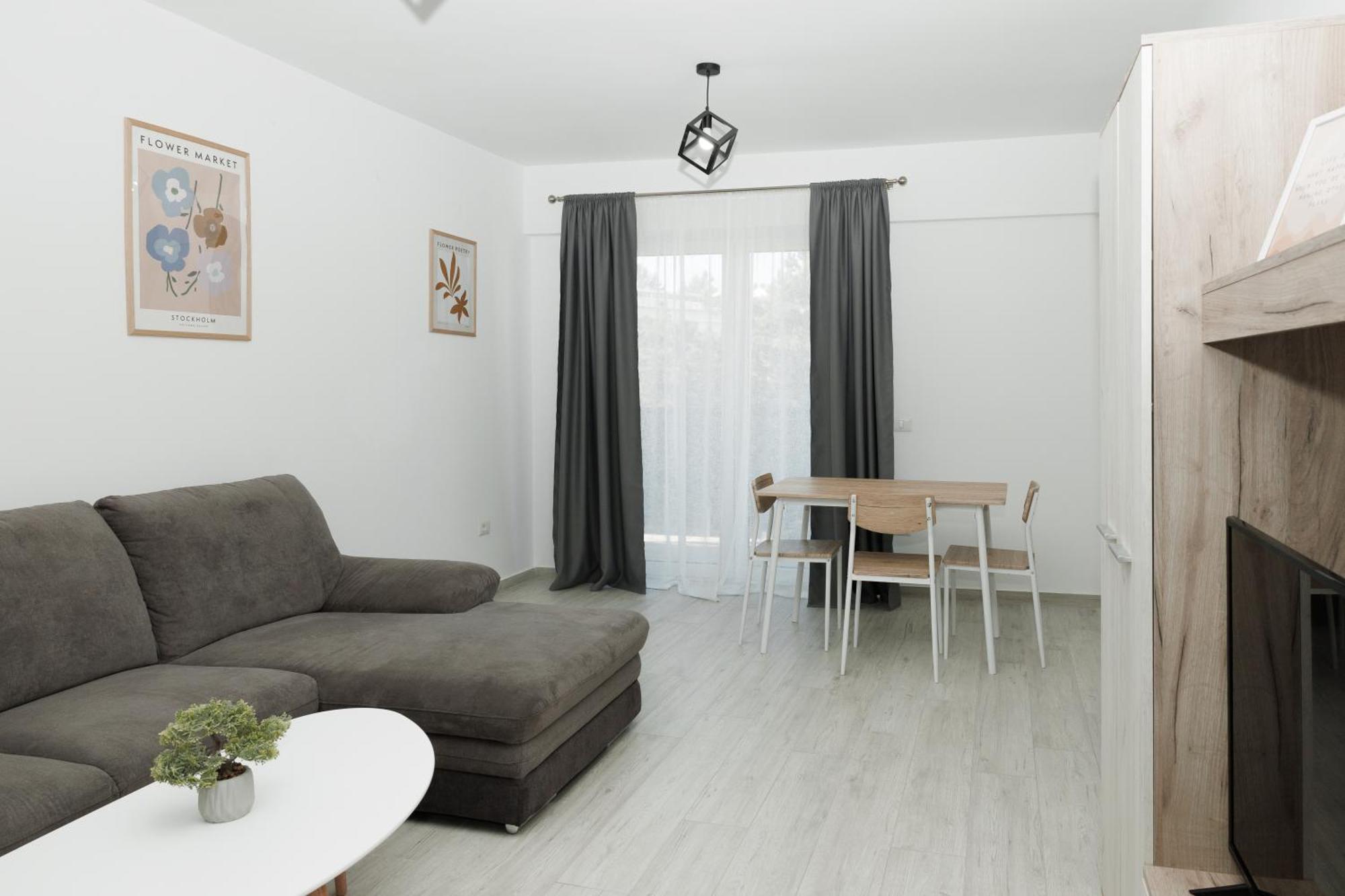 Cozy Aparthotel K ซูชาวา ภายนอก รูปภาพ